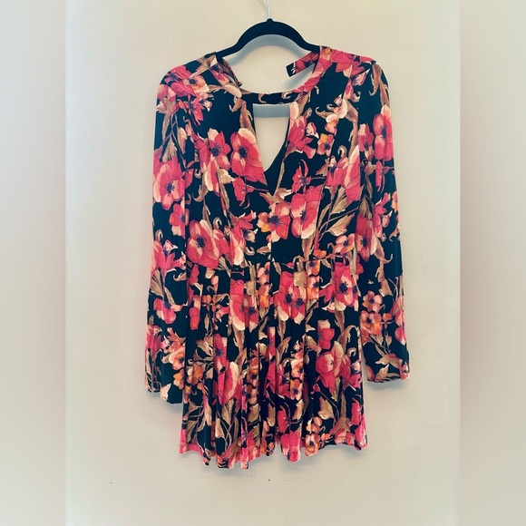 Free People Floral Romper Size 4 - Picture 1 of 5